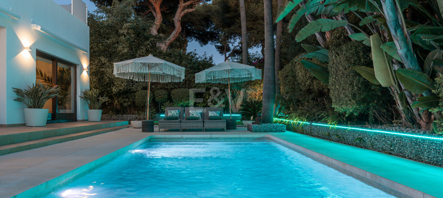 Villa in Marbesa – A Coastal Oasis Near Marbella: