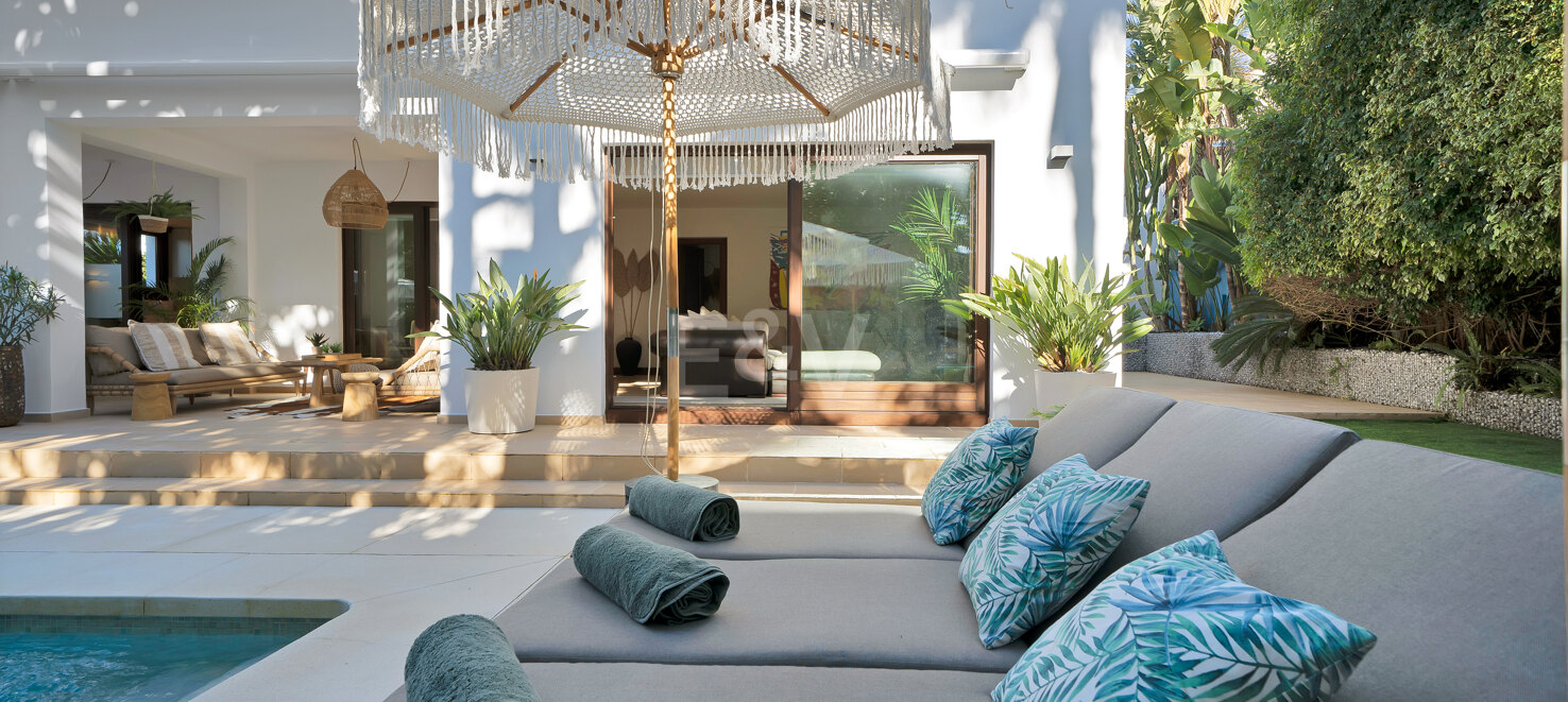 Villa in Marbesa – A Coastal Oasis Near Marbella: