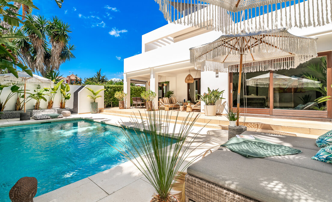 Villa in Marbesa – A Coastal Oasis Near Marbella: