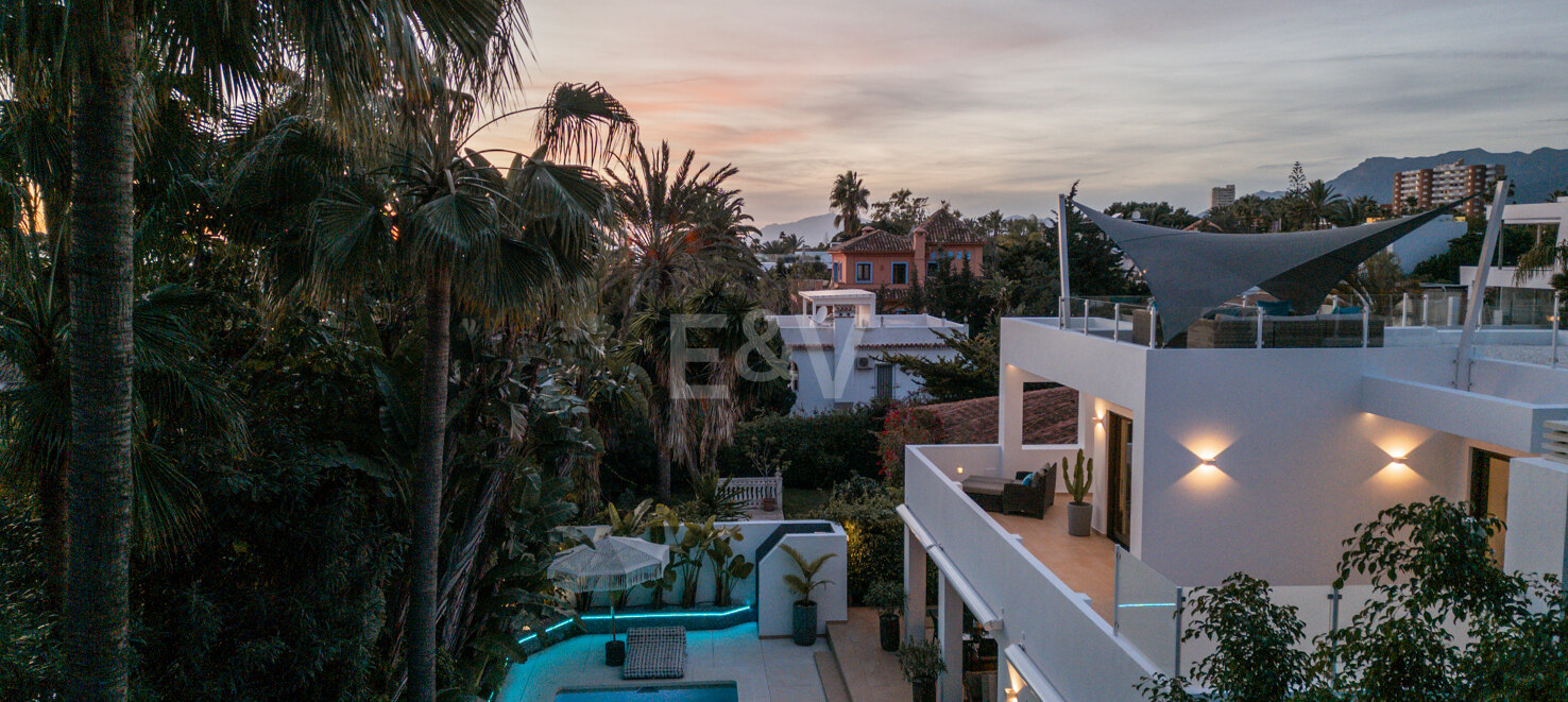 Villa in Marbesa – A Coastal Oasis Near Marbella: