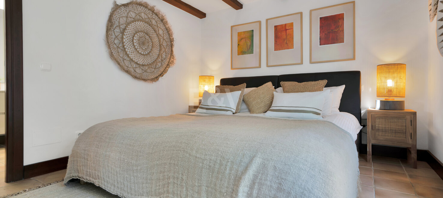 Villa in Marbesa – A Coastal Oasis Near Marbella: