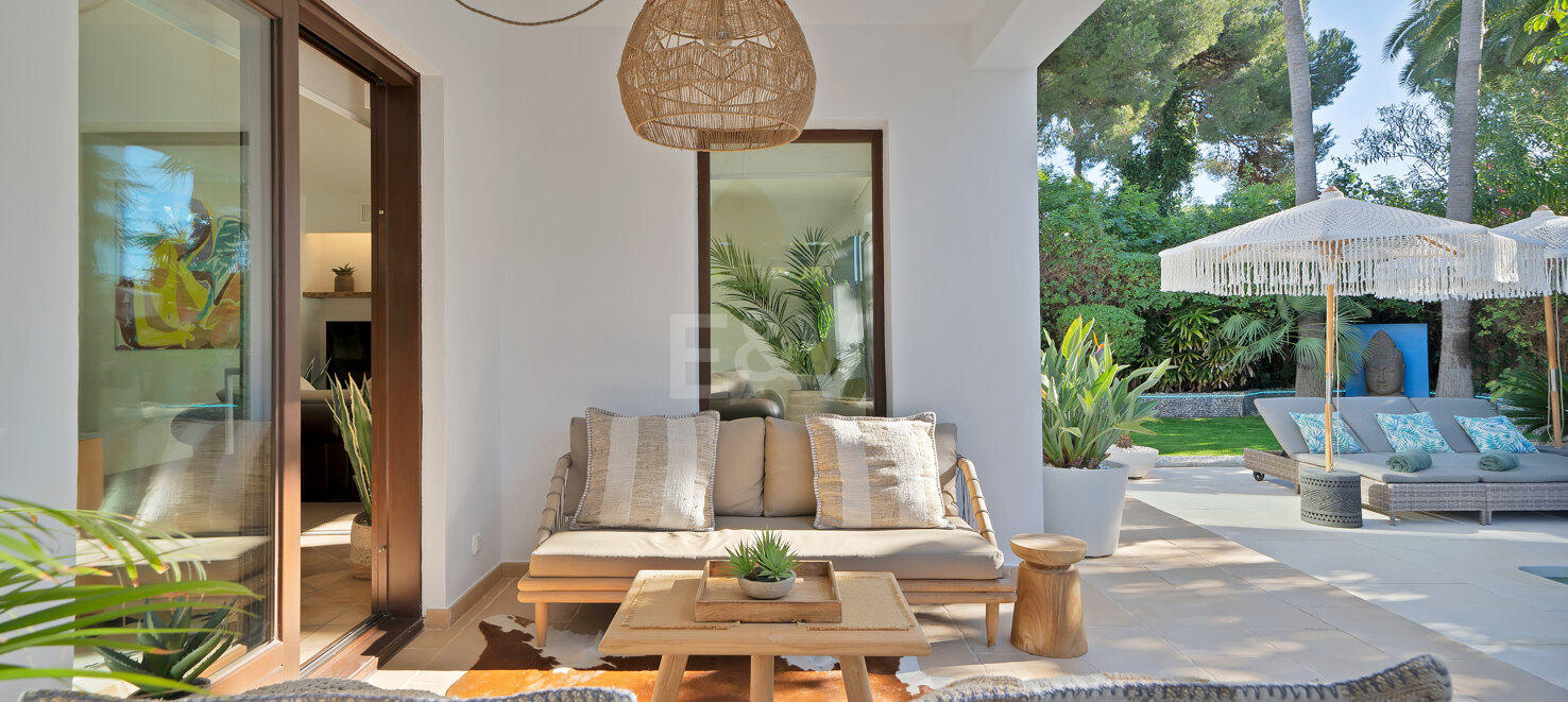 Villa in Marbesa – A Coastal Oasis Near Marbella: