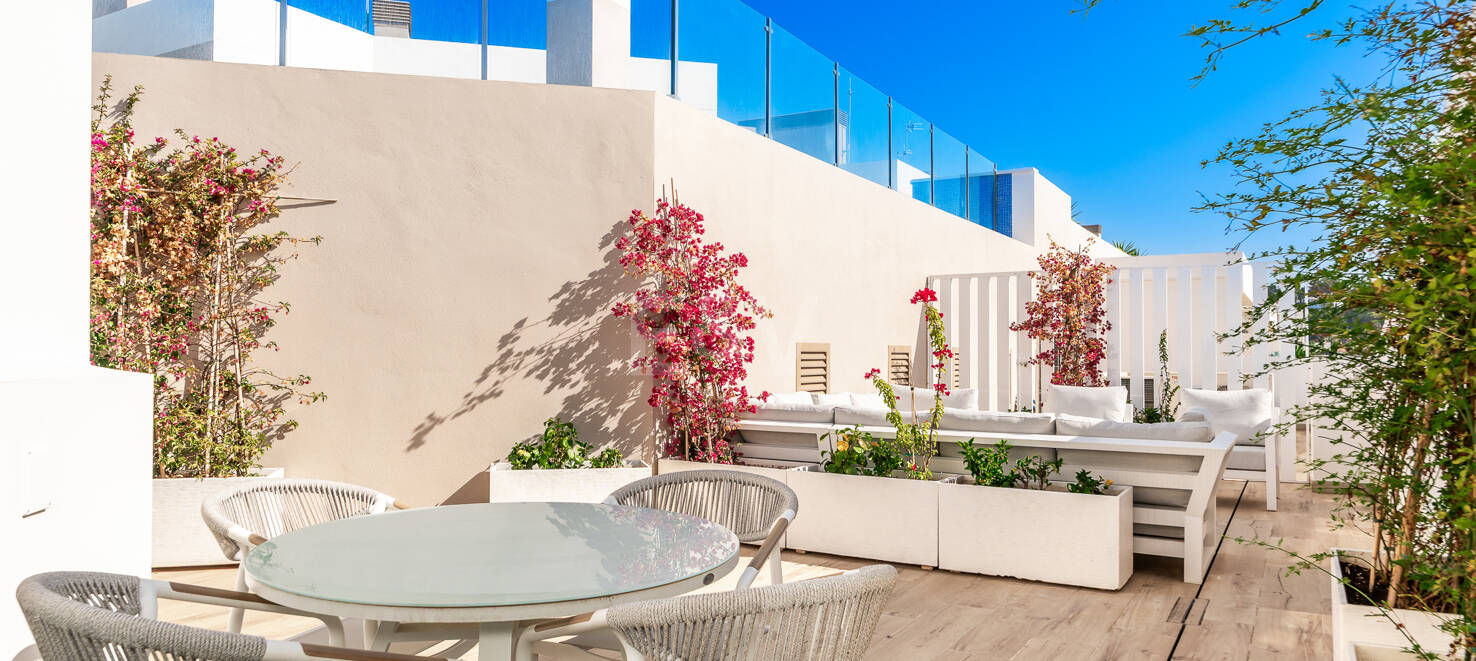 Apartment with Premium Facilities in Nueva Andalucía