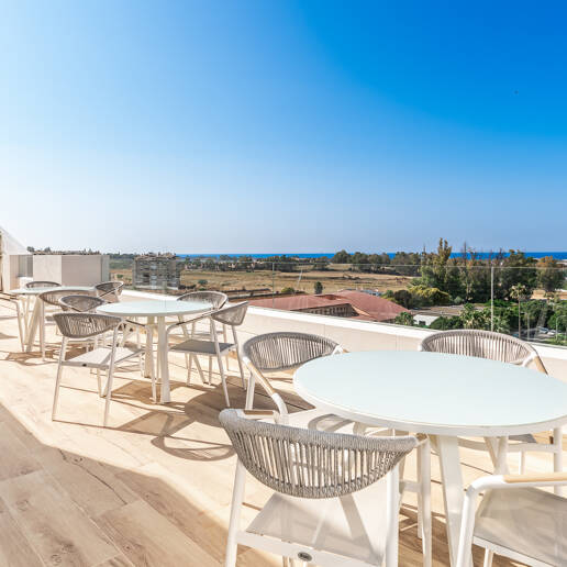 Apartment with Premium Facilities in Nueva Andalucía