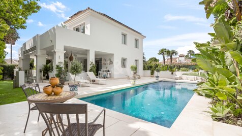 Villa moderna y elegante a pasos de la playa