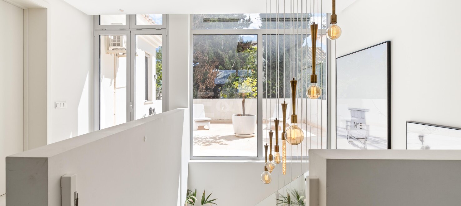 Elegante moderne Villa nahe dem Strand