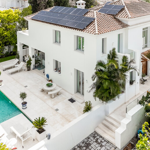 Elegante moderne Villa nahe dem Strand