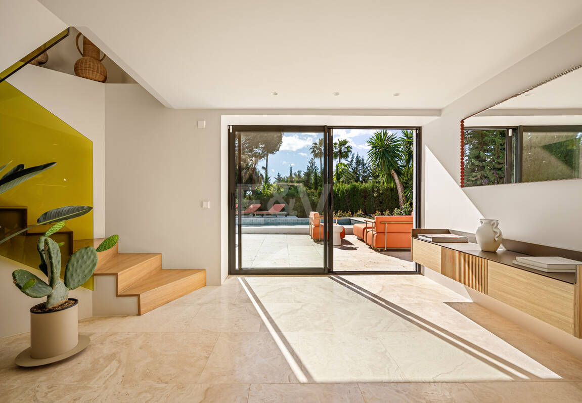 Utsökt Medelhavet Villa i hjärtat av Nueva Andalucía