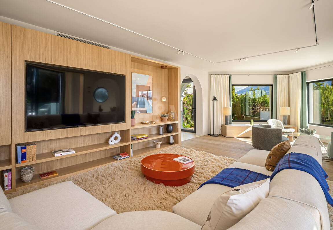 Utsökt Medelhavet Villa i hjärtat av Nueva Andalucía