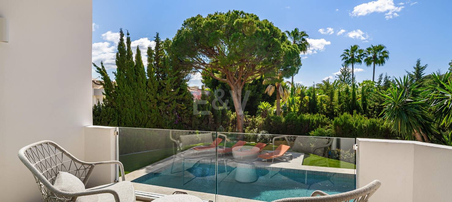 Utsökt Medelhavet Villa i hjärtat av Nueva Andalucía