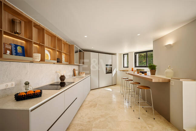 Utsökt Medelhavet Villa i hjärtat av Nueva Andalucía