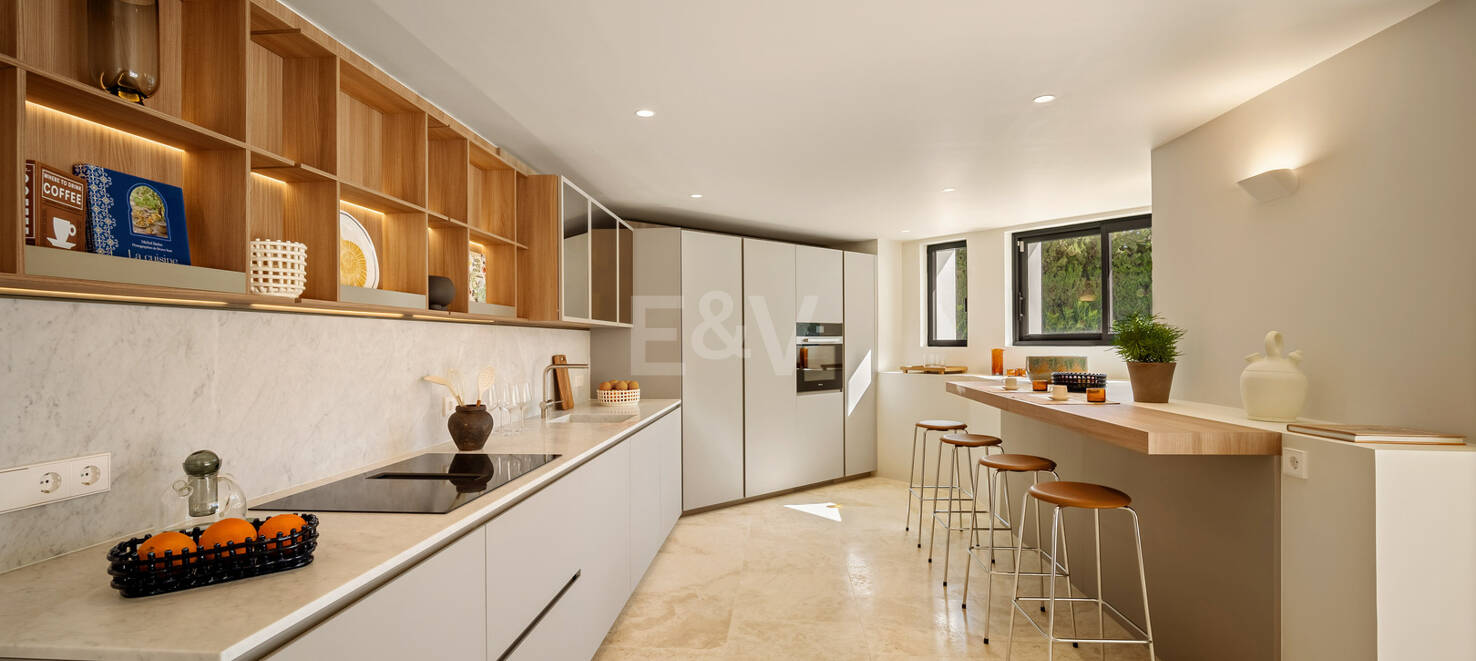 Utsökt Medelhavet Villa i hjärtat av Nueva Andalucía