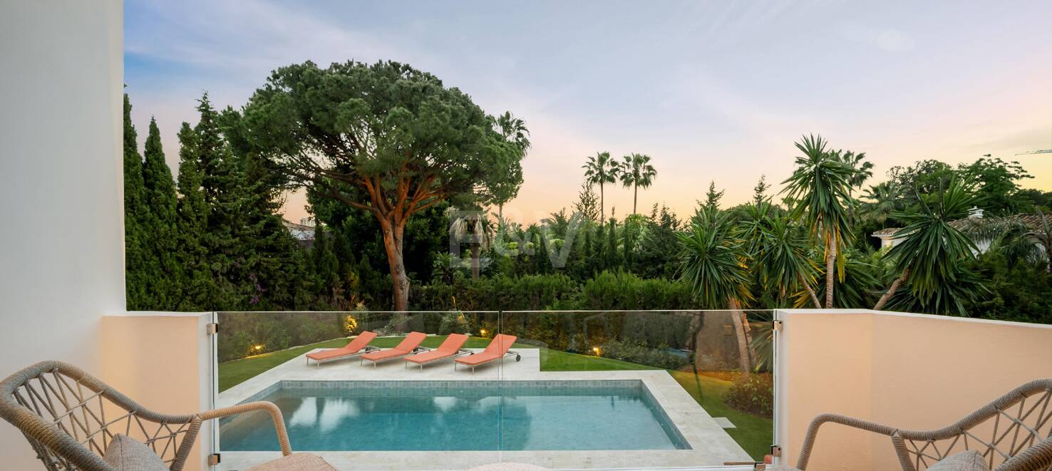 Utsökt Medelhavet Villa i hjärtat av Nueva Andalucía
