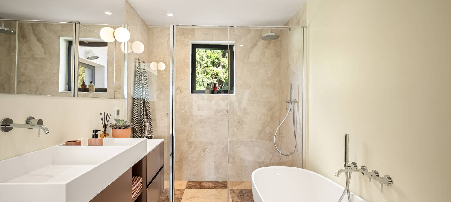 Utsökt Medelhavet Villa i hjärtat av Nueva Andalucía