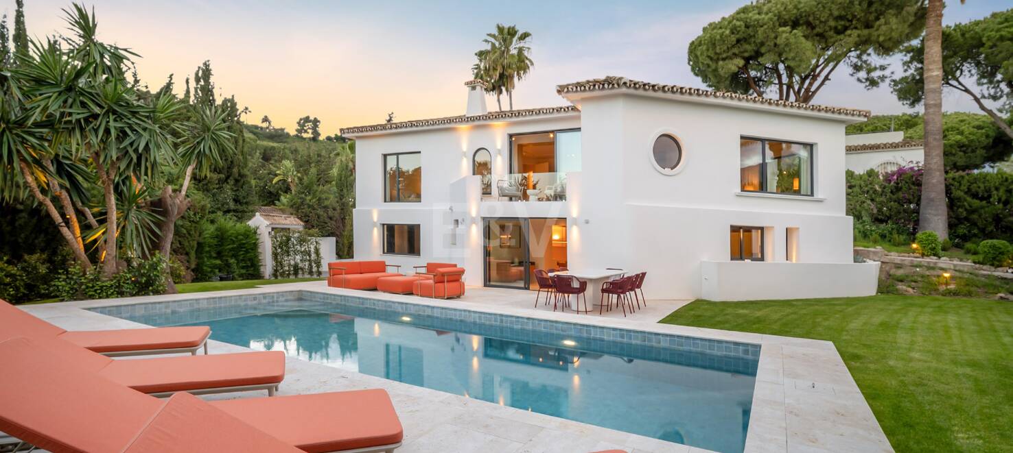 Utsökt Medelhavet Villa i hjärtat av Nueva Andalucía