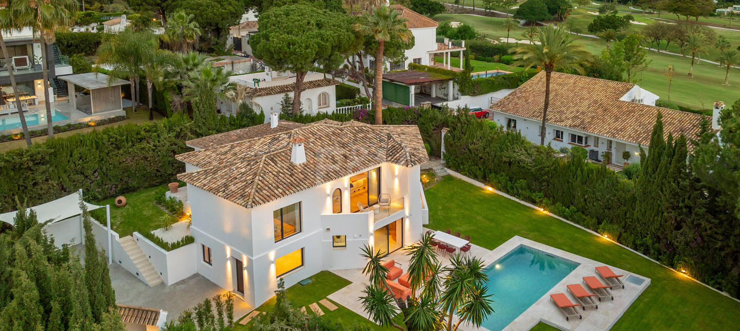Utsökt Medelhavet Villa i hjärtat av Nueva Andalucía