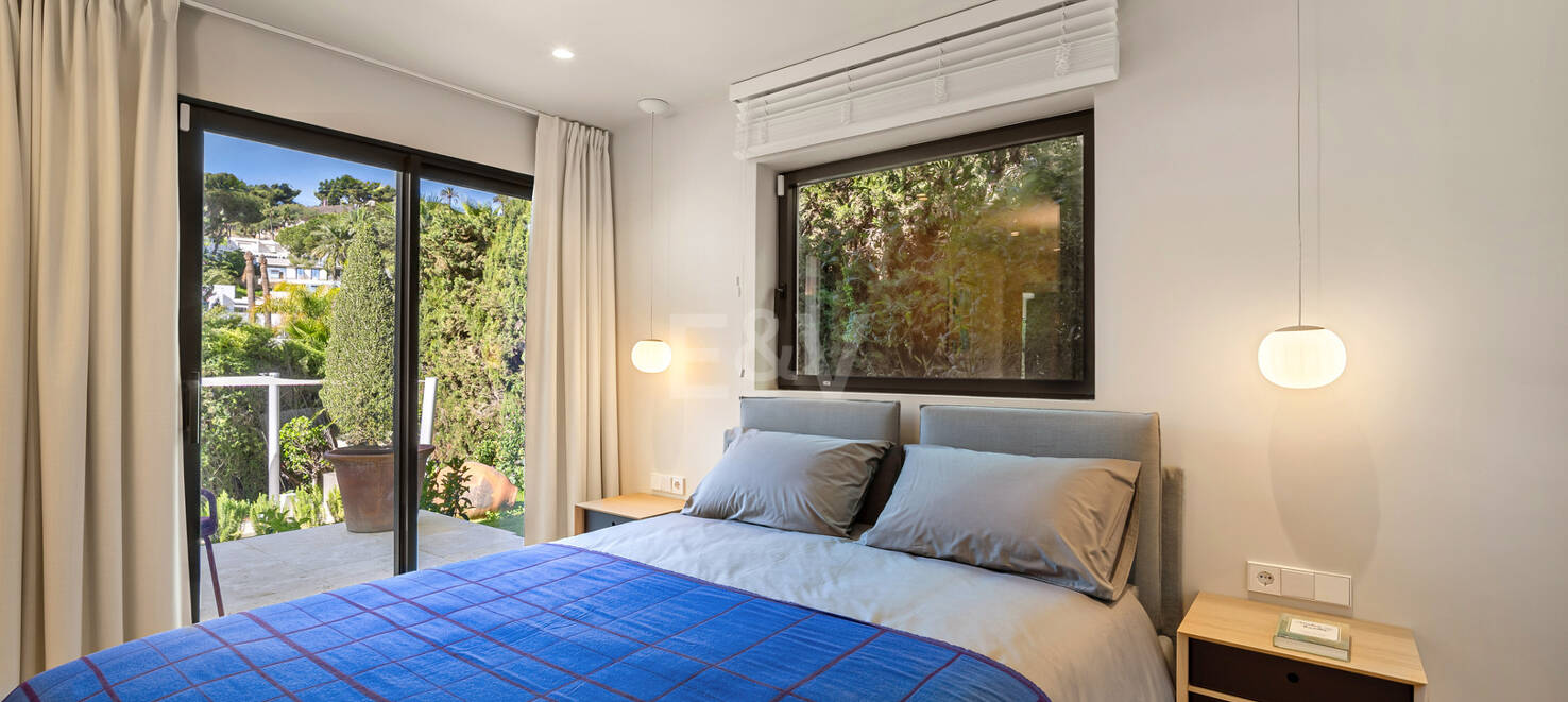 Utsökt Medelhavet Villa i hjärtat av Nueva Andalucía