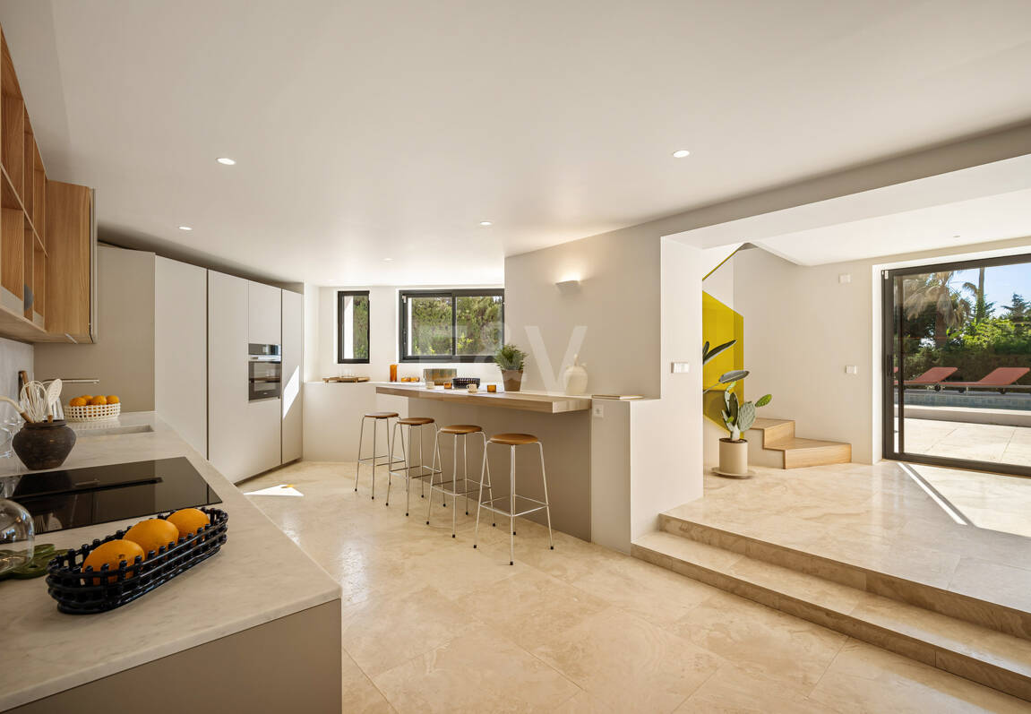 Utsökt Medelhavet Villa i hjärtat av Nueva Andalucía