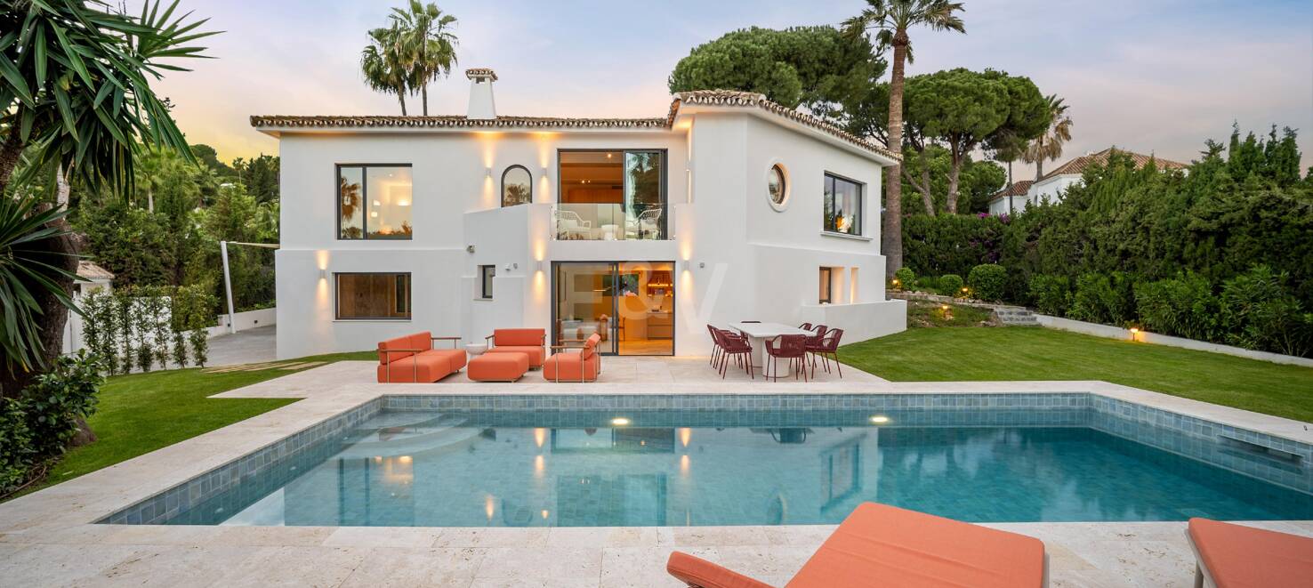 Utsökt Medelhavet Villa i hjärtat av Nueva Andalucía