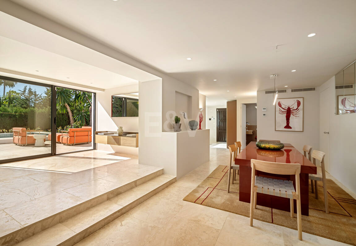 Utsökt Medelhavet Villa i hjärtat av Nueva Andalucía