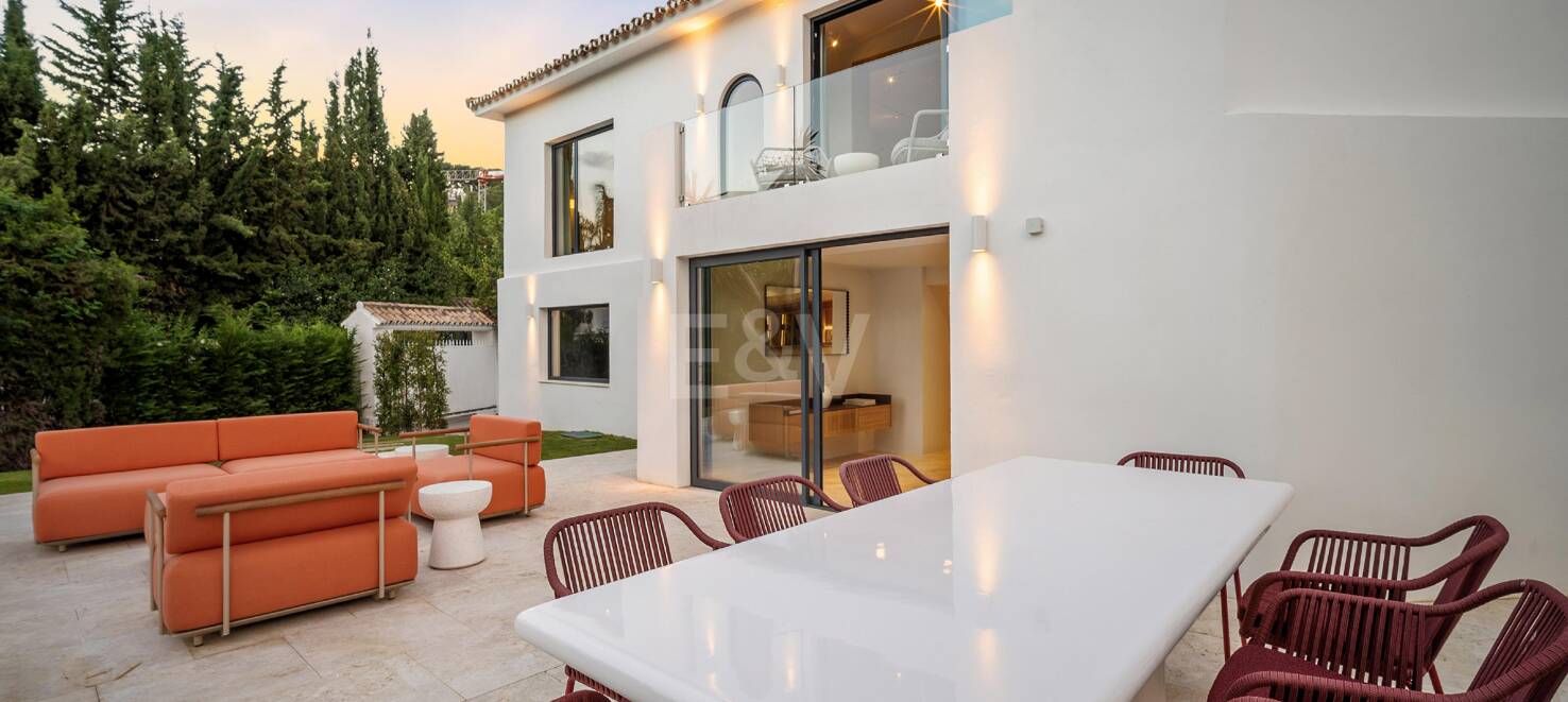 Utsökt Medelhavet Villa i hjärtat av Nueva Andalucía