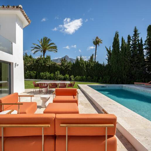 Utsökt Medelhavet Villa i hjärtat av Nueva Andalucía