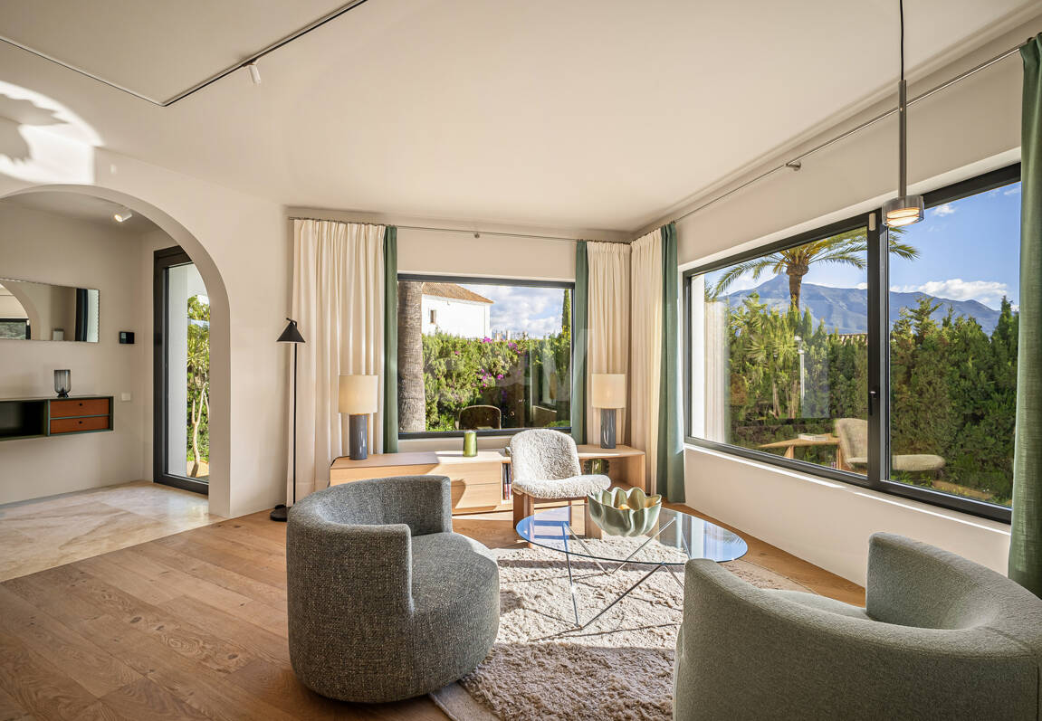 Utsökt Medelhavet Villa i hjärtat av Nueva Andalucía