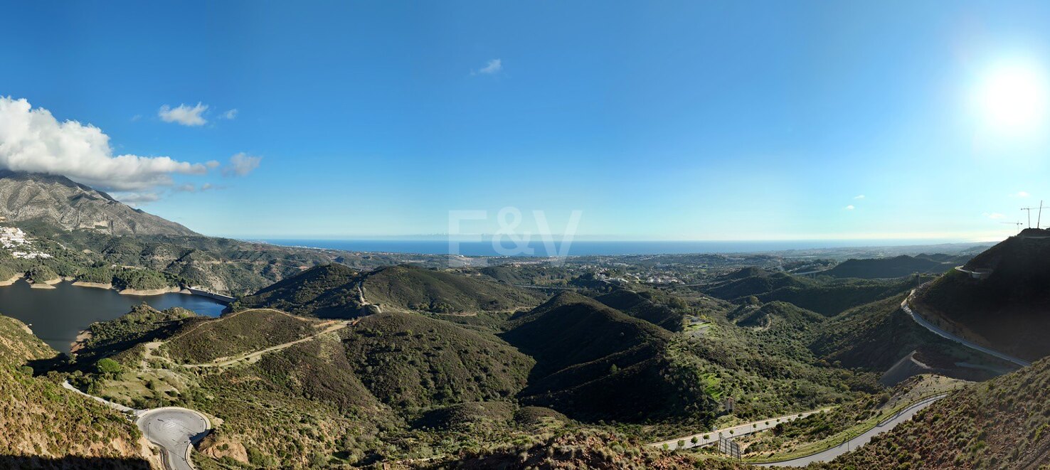 Amplio apartamento con vistas panorámicas