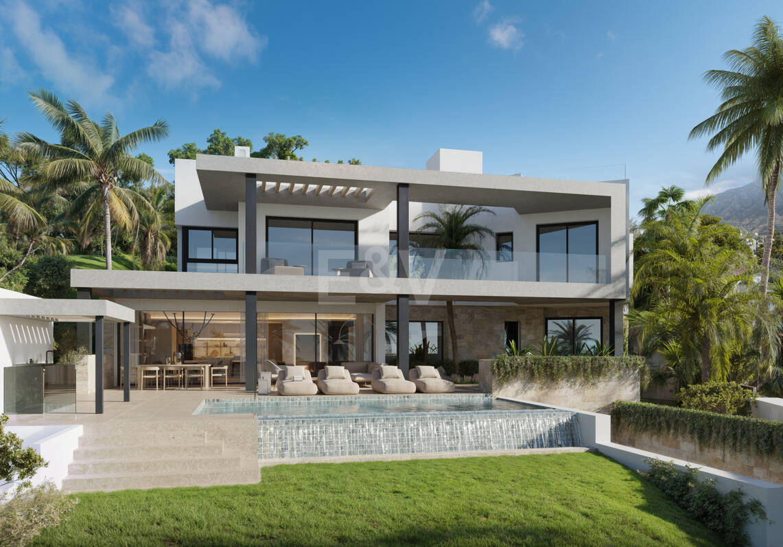 Elegante Villa de Lujo Sobre Plano Cerca del Puente Romano Beach Resort