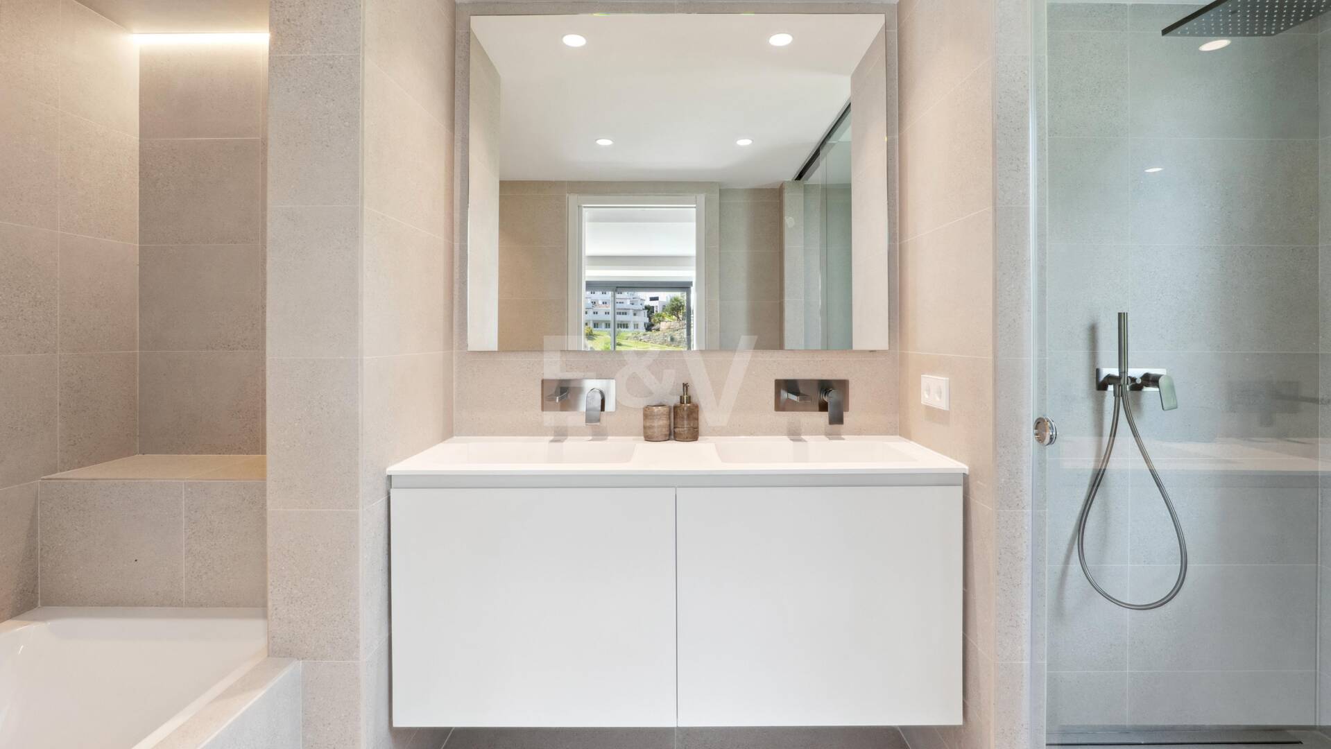 Magnificent Villa in Gated Community - Excellent Opportunity!