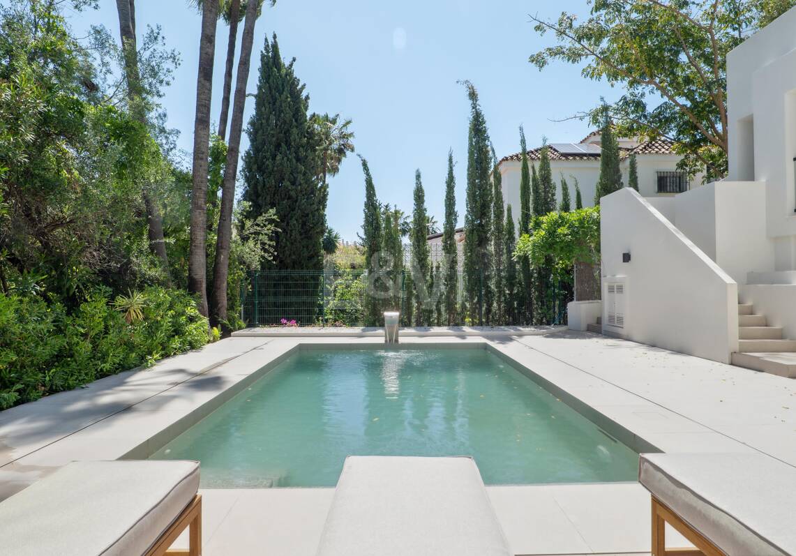 Willa na sprzedaż w Nueva Andalucia, Marbella (Wszystkie obszary)