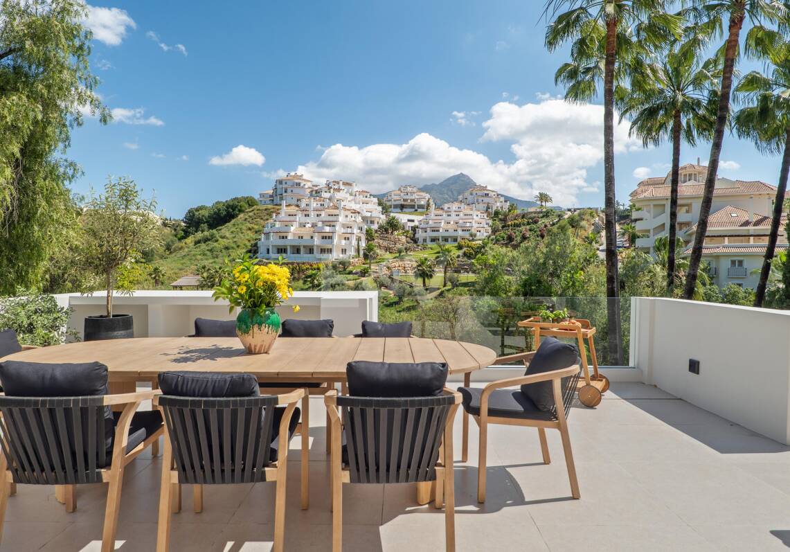 Willa na sprzedaż w Nueva Andalucia, Marbella (Wszystkie obszary)