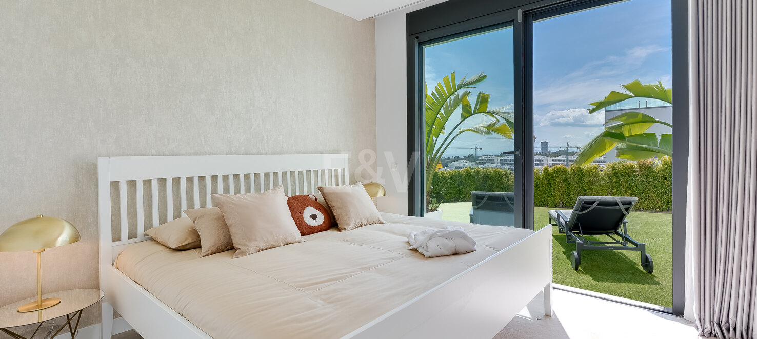 Elegant 3-bedroom home in Soul Marbella with private garden, sea views, and exclusive communal areas