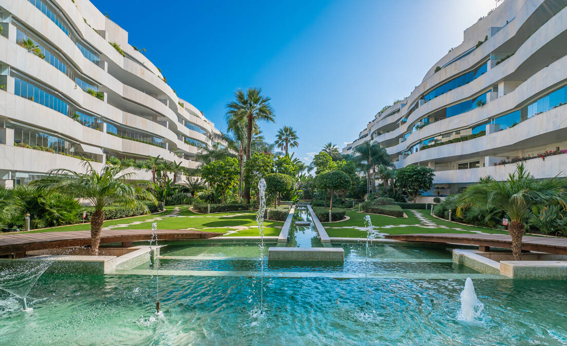 Timeless Apartment in a Luxurious Complex in Puerto Banús