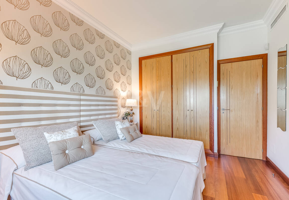 Zeitloses Apartment in einem luxuriösen Komplex in Puerto Banús