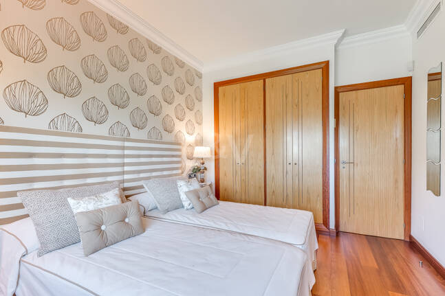 Zeitloses Apartment in einem luxuriösen Komplex in Puerto Banús