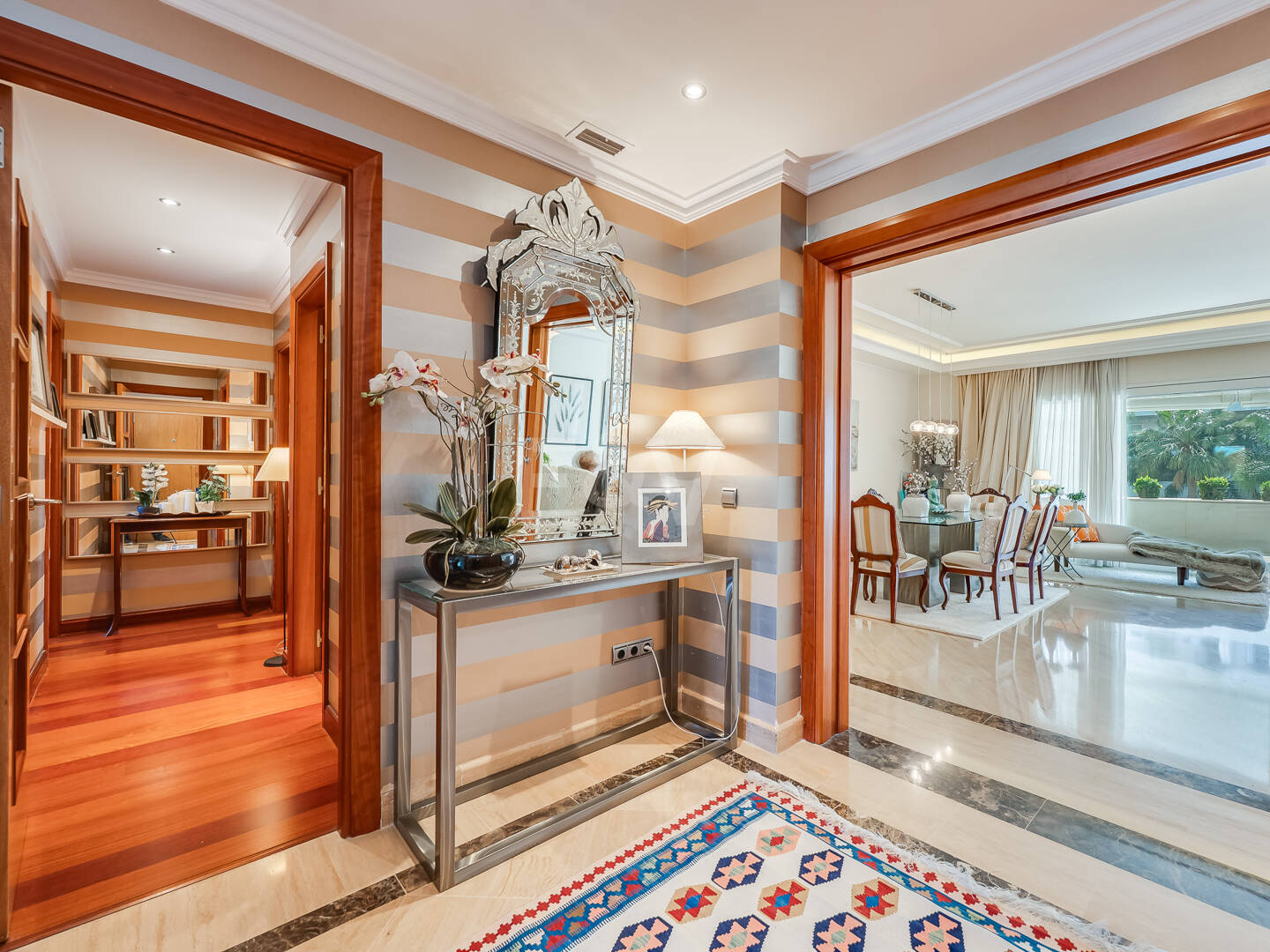 Appartement intemporel dans un complexe luxueux à Puerto Banús