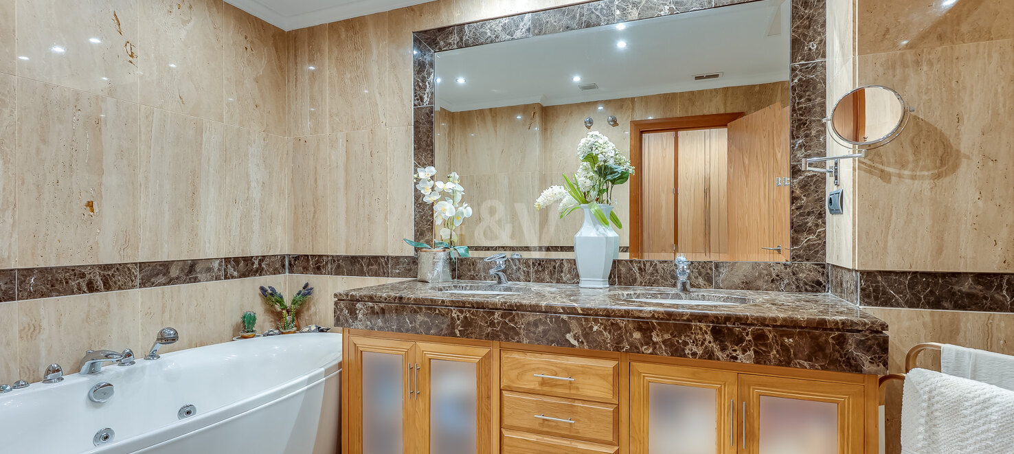 Appartement à vendre en Puerto Banus, Marbella (Toutes les zones)