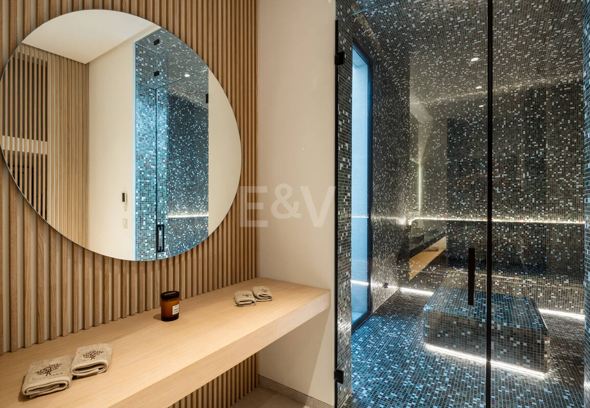 Modern Sea View Retreat in Prestigious El Madroñal