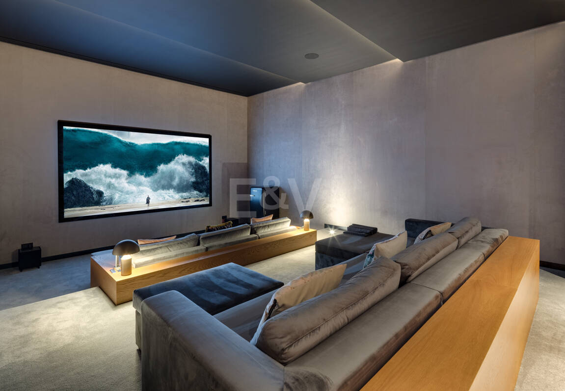 Modern Sea View Retreat in Prestigious El Madroñal