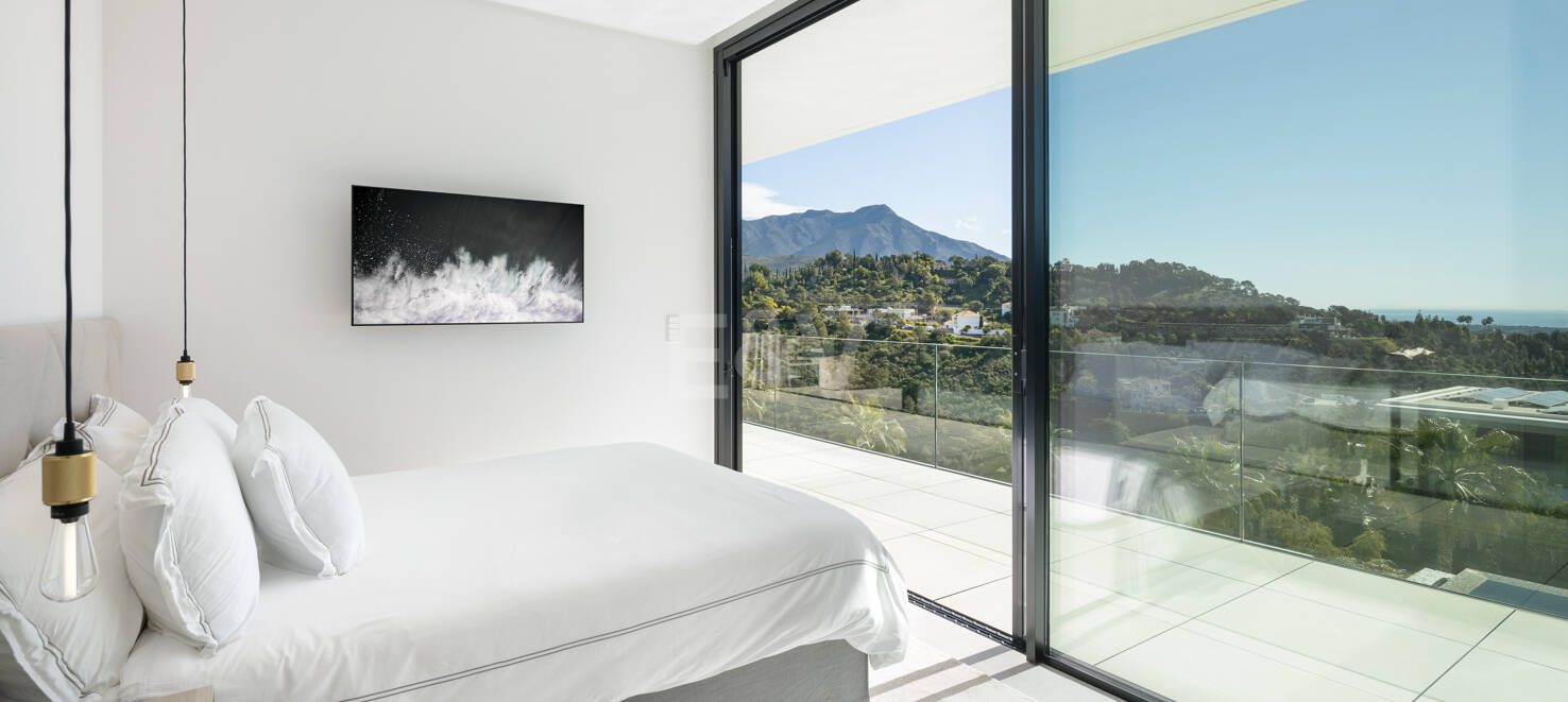 Modern Sea View Retreat i prestigefyllda El Madroñal