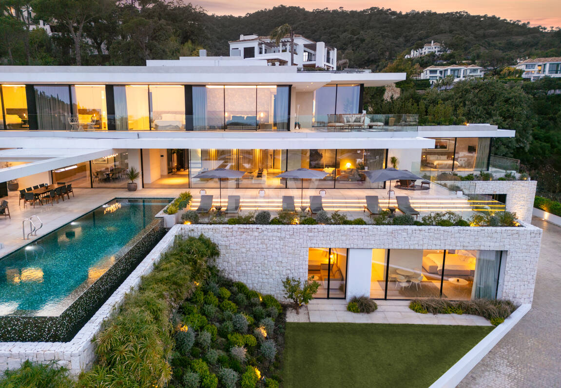 Modern Sea View Retreat in Prestigious El Madroñal