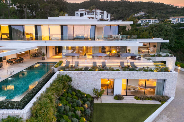 Modern Sea View Retreat in Prestigious El Madroñal