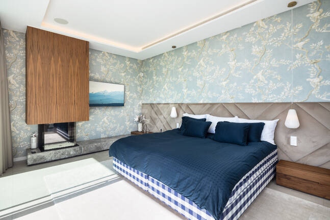 Modern Sea View Retreat in Prestigious El Madroñal