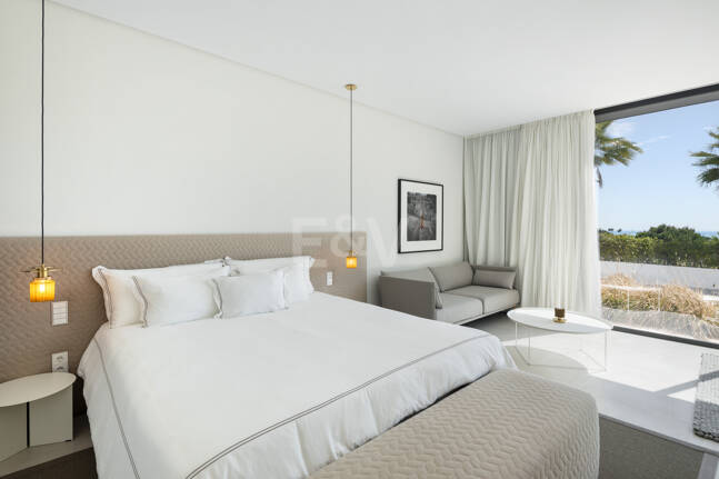 Modern Sea View Retreat in Prestigious El Madroñal