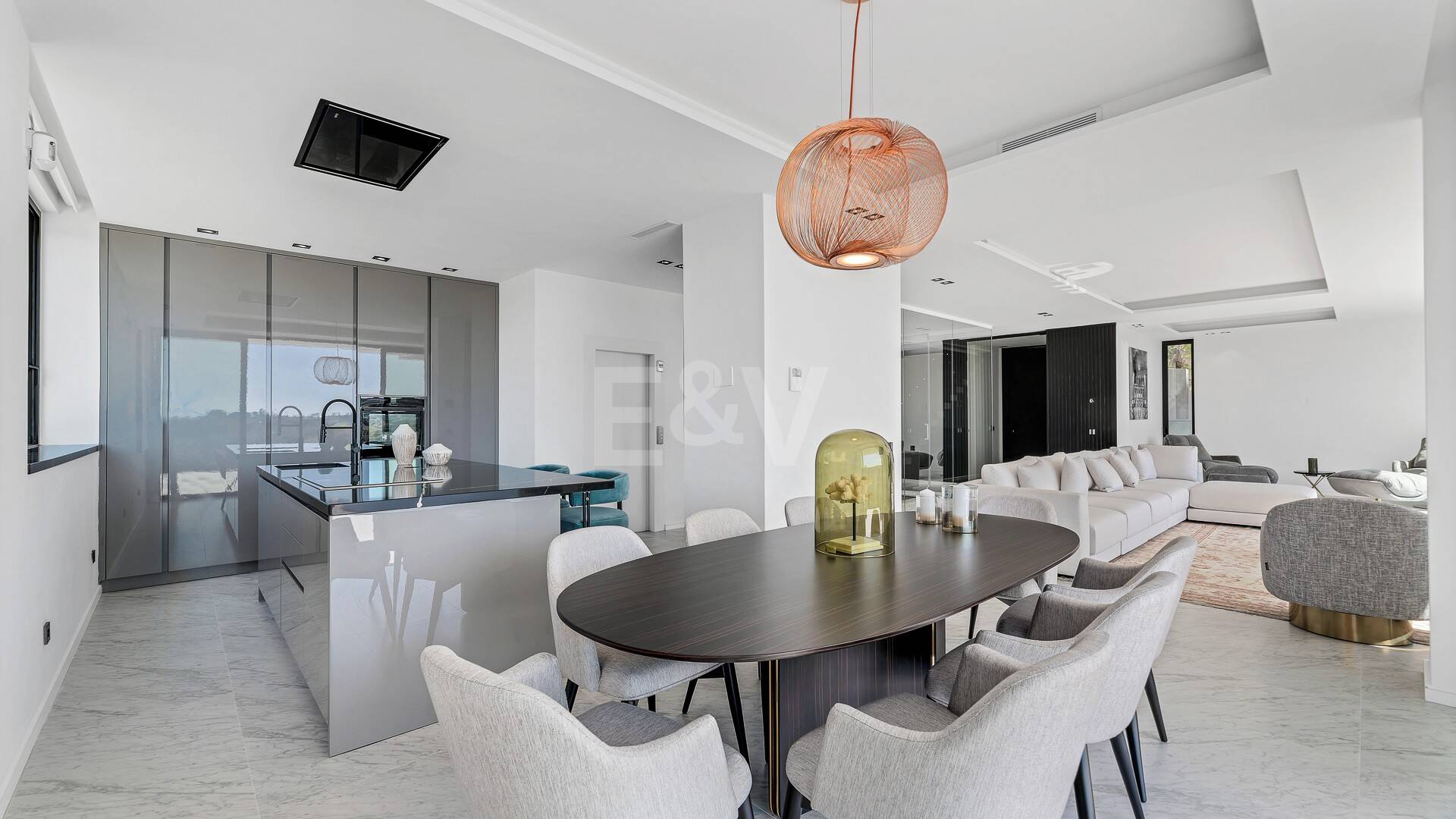 Designer Villa med panoramautsikt över havet i prestigefyllda Golf Resort