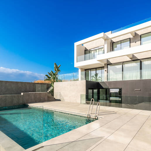 Designer-Villa mit Panoramablick auf das Meer in einem renommierten Golfresort