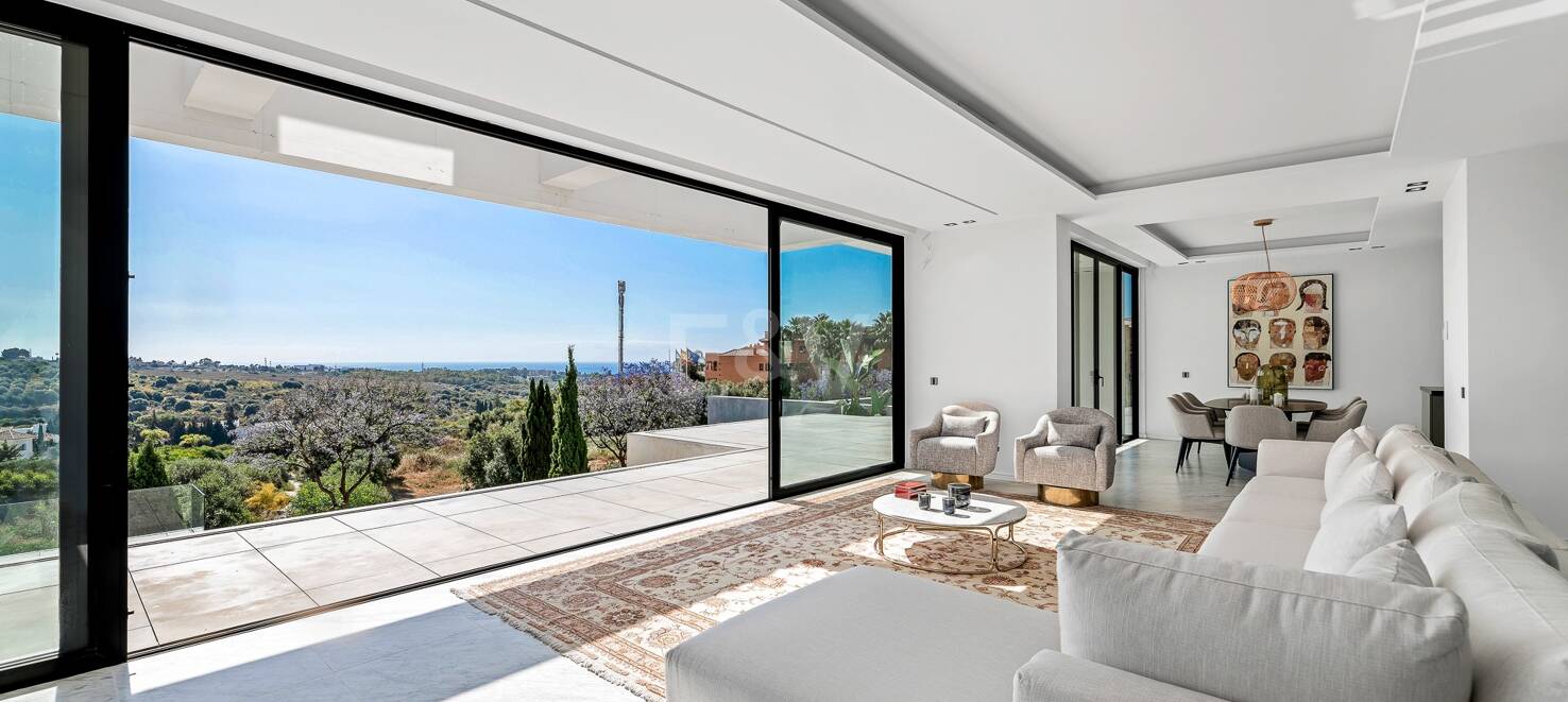 Designer-Villa mit Panoramablick auf das Meer in einem renommierten Golfresort