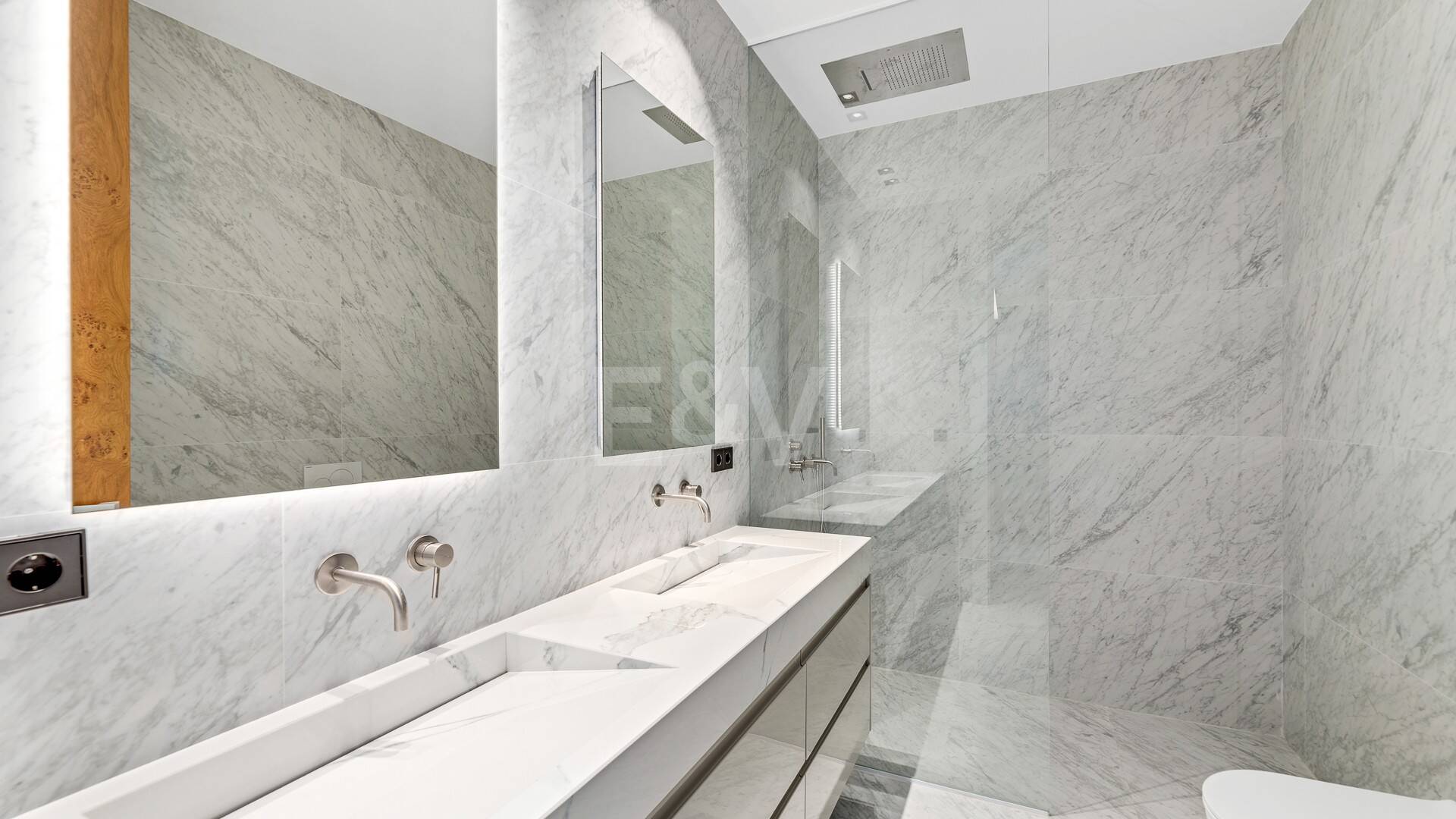 Designer Villa med panoramautsikt över havet i prestigefyllda Golf Resort