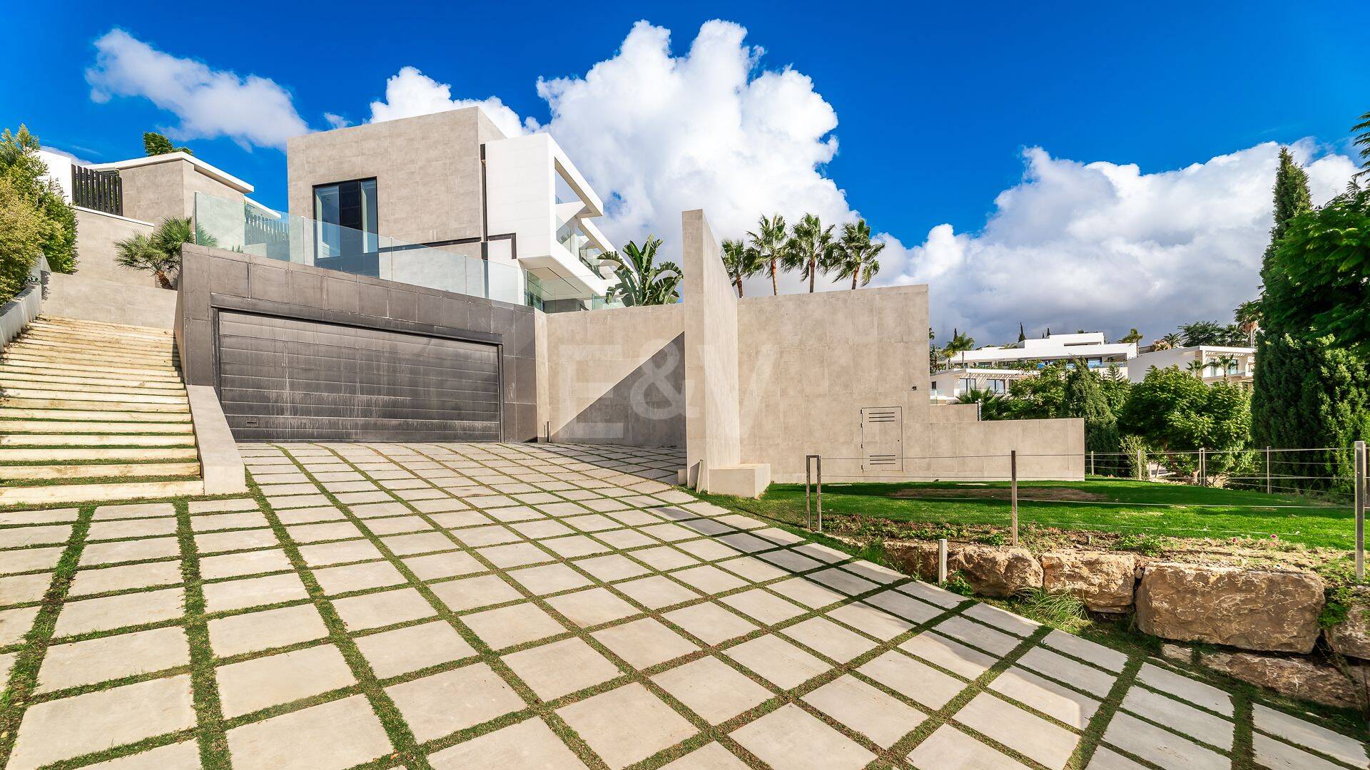 Designer Villa med panoramautsikt över havet i prestigefyllda Golf Resort